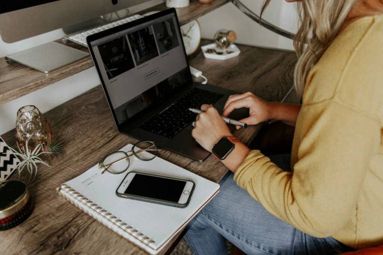 Side hustle ideas are becoming real businesses in 2026