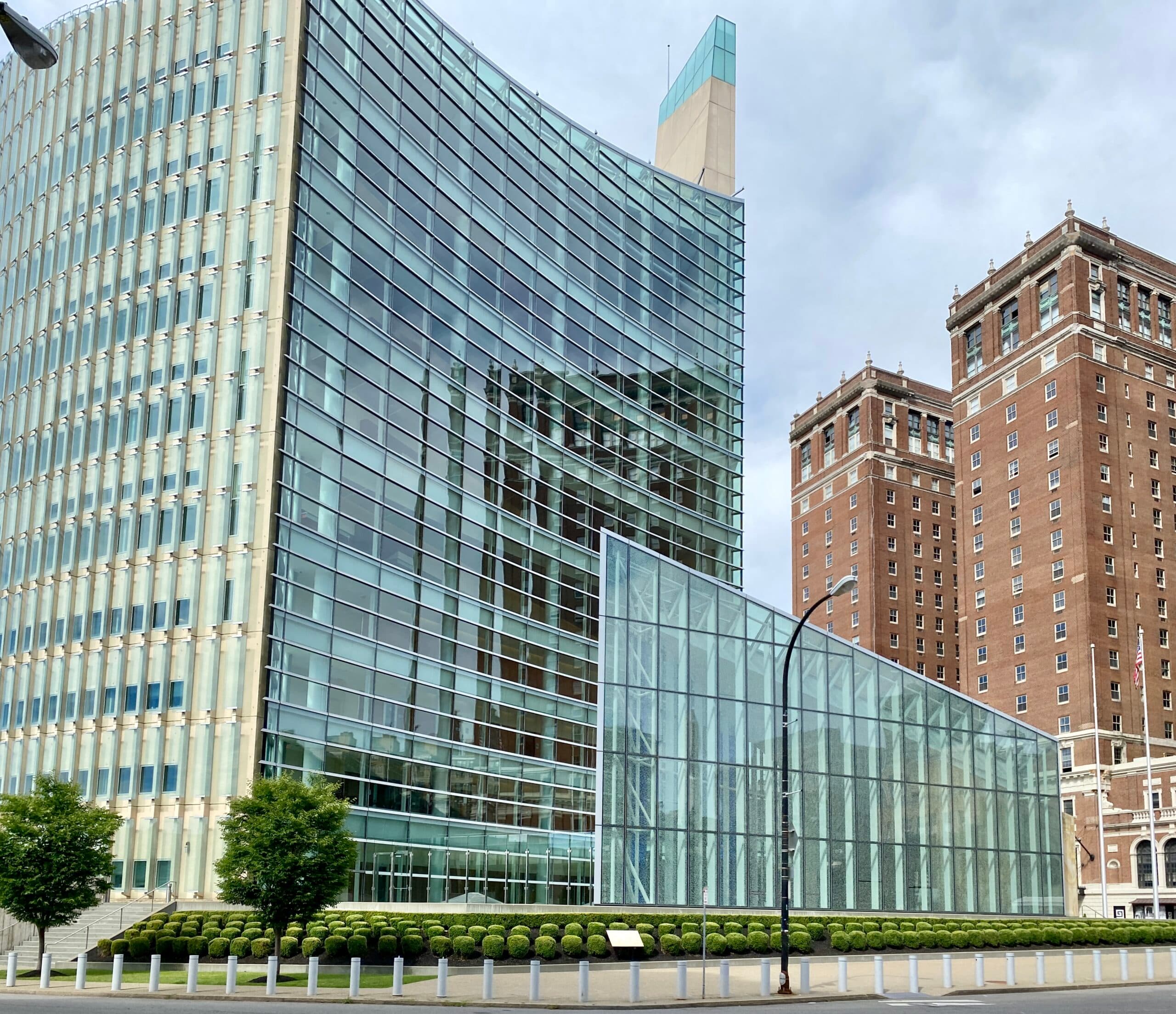 Trump DOJ dropped 23k probes to focus on immigration cases : Investigative Post