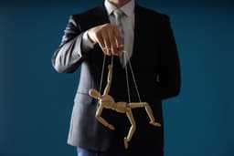 A study involving 1,372 participants and over 9,000 experiments revealed that a large number of people are falling into a state of 'cognitive surrender,' where they accept AI-generated misinformation without question. - GIGAZINE