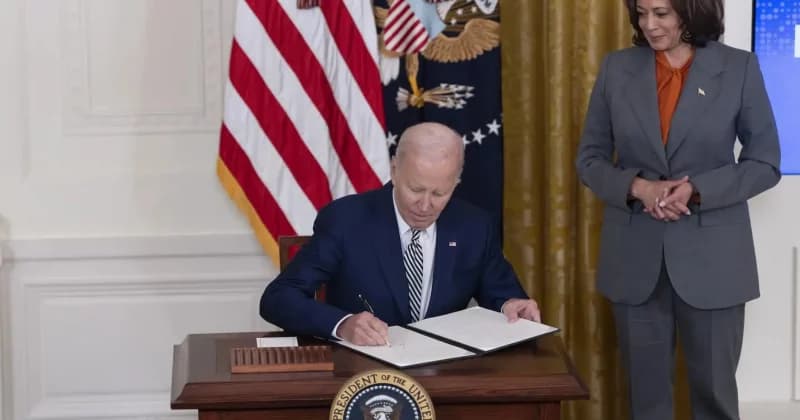 US government's AI executive order draft revealed by Politico, then pulled ...