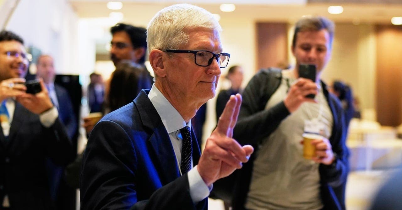 Tim Cook Steps Down as Apple CEO, Hands Power to Hardware Chief Ternus