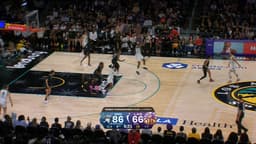 @WNBA: Olivia Miles is a defensive nightmare 🫣

She has 31 PTS (career-high), 4 AST, 4 REB &amp; 2 3PM! 

M...