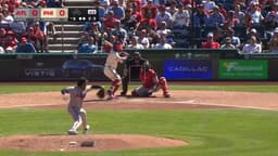 @MLB: Kyle Schwarber!

Schwarbomb No. 43 breaks the scoreless tie in the 8th! https://t.co/UehLSi2UOo