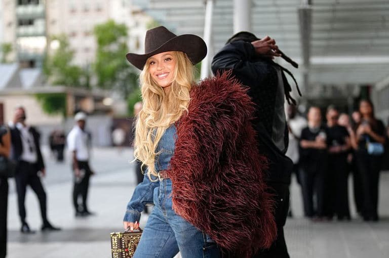 Beyoncé hits a new high note as she officially becomes a billionaire