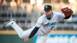 Report: White Sox to promote pitchers Tanner McDougal, Hagen ...