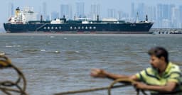 Hormuz Blockade Prolonged as Ships Seek Self-Reliant Passage 