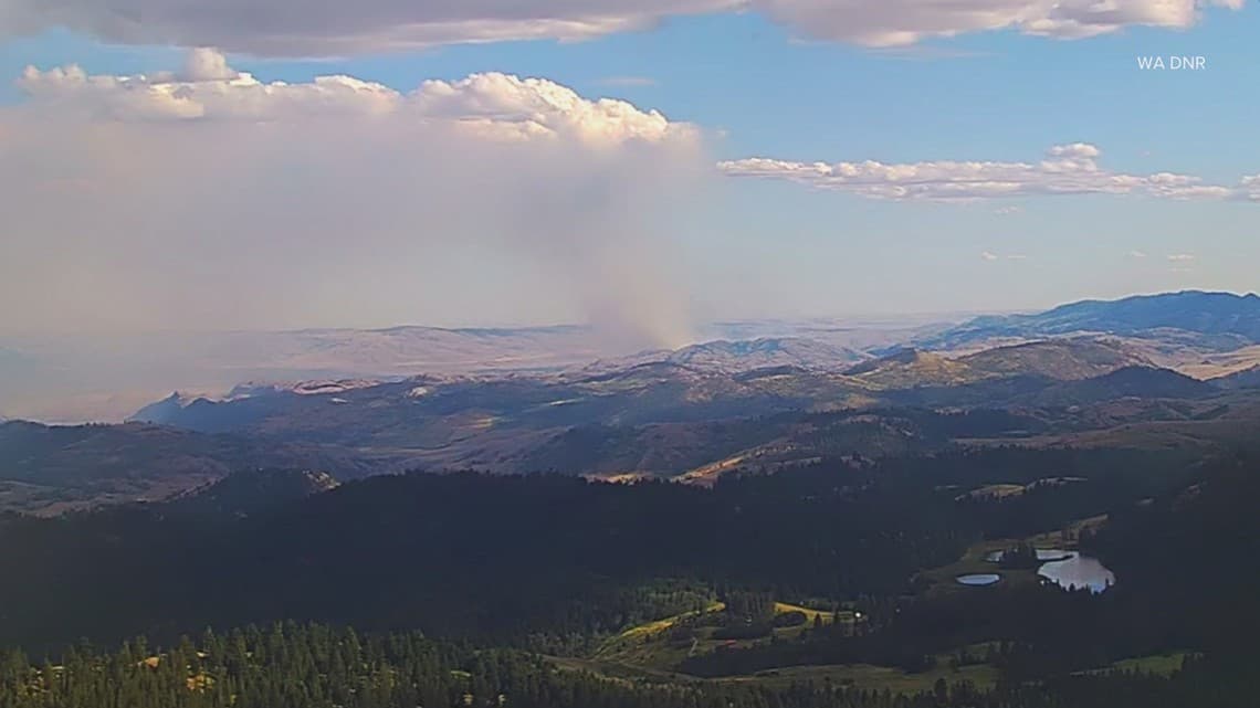 Level 3 evacuations issued for fire near Okanogan