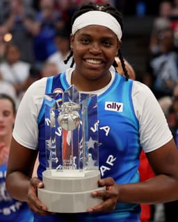 @WNBA: Big smiles for the 2026 WNBA All-Star game MVP, Jonquel Jones 😁

#WNBAAllStar2026 | @ATT https://t.c...