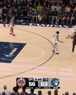 @LASparks: Nneka's getting down to business. 

@nnekaogwumike x @WNBA https://t.co/oNwavl9Nqq