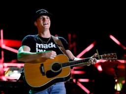 Parker McCollum Just Dropped the Acoustic Album Fans Have Been Waiting For