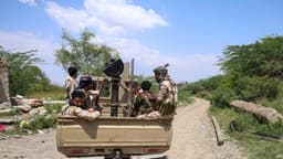 Saudi-backed forces launch major offensive in Yemen; U.S. kills 4 in Caribbean boat strike; Bolsonaro wins first round in Brazil election