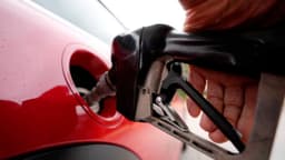 Key inflation gauge worsens as Americans' income and spending power erodes