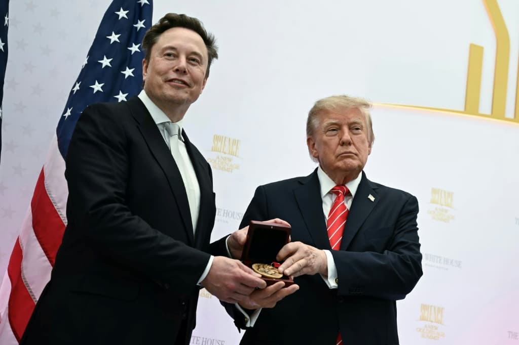 Mystery money floods US midterm election campaigns