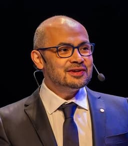 Demis Hassabis Becomes Alphabet Chief Scientist in AI ...