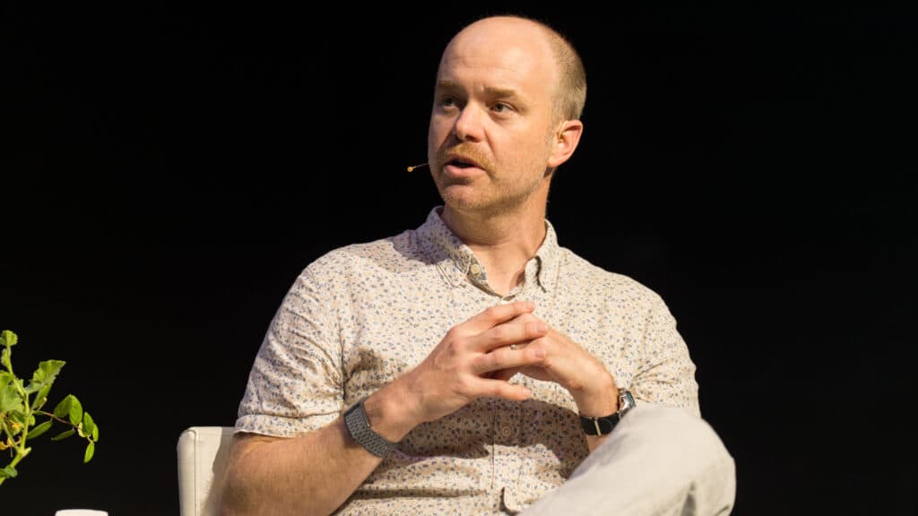 Anthropic's Expansion and Regulatory Challenges