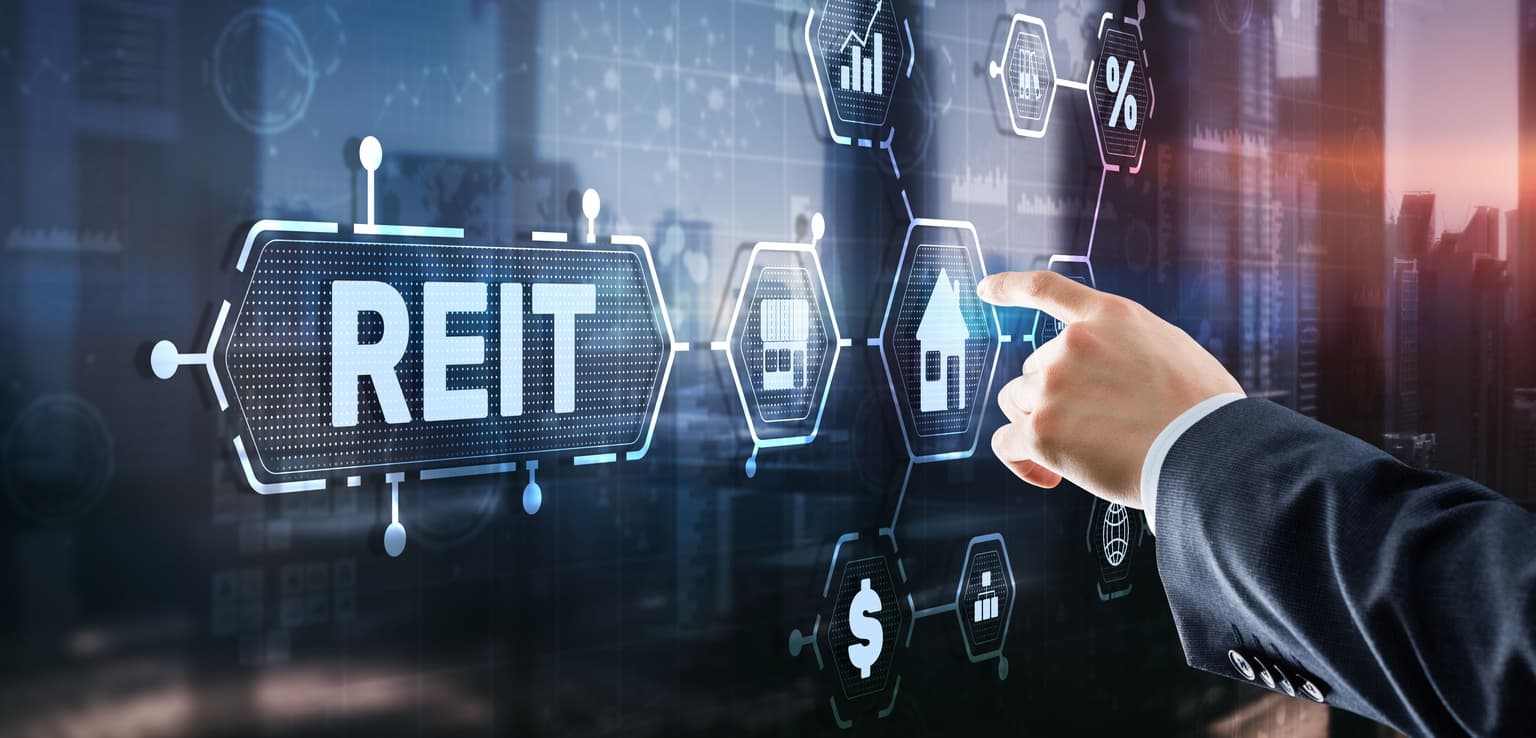 Realty Income: Stay For The 5% Yield, Wait For The AI ...