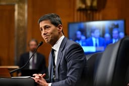 Fed Dissenters Send a Clear Signal to Bond Investors - Bloomberg