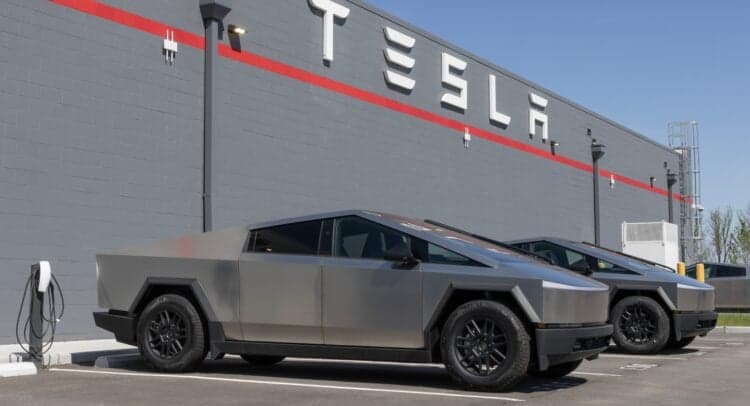 Tesla Stock (TSLA) Faces EV Headwinds as Software Bets Rise - TipRanks.com
