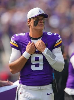 Vikings' McCarthy Faces Injury Setback