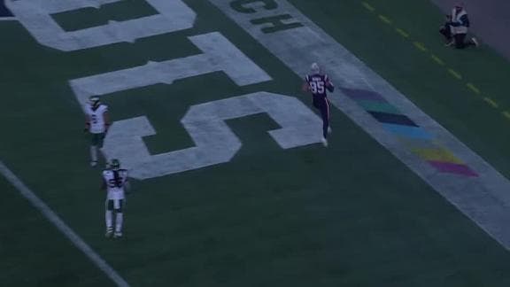 Drake Maye throws a dart to Hunter Henry for a Pats TD