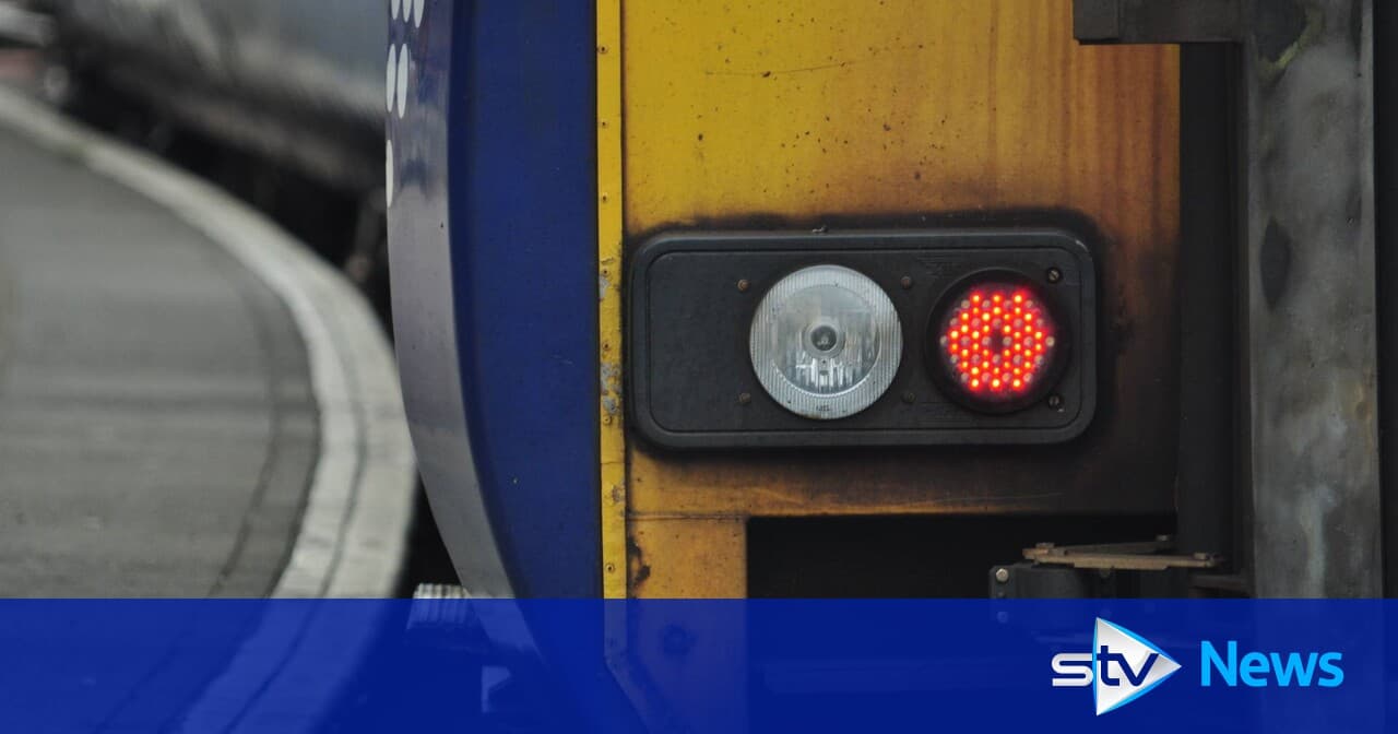 Overnight cable theft causes disruption to trains | STV News