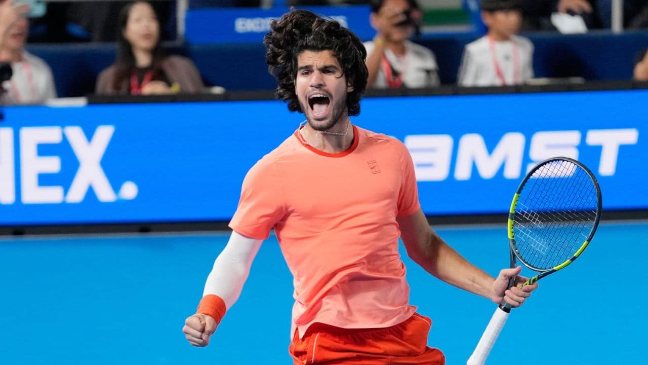 Carlos Alcaraz repeats as Japan Open champion despite ...