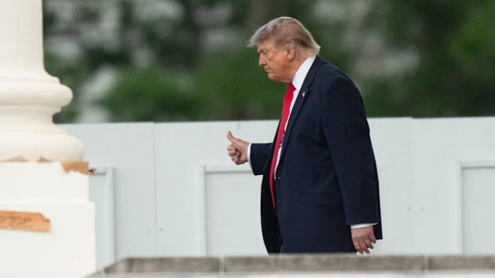 Donald Trump faces off with angry Republican caucus