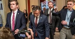 18 Republicans Join Democrats to Advance Ukraine Aid Package Despite Trump Opposition