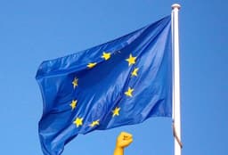 Europe should respond more forcefully to foreign countries ...