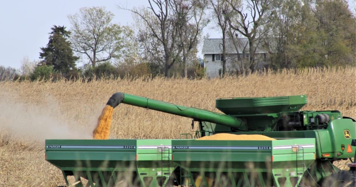 Farmers shouldn’t need permission to fix what they own | News From The States