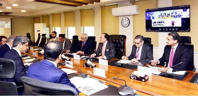 Pakistan needs to gradually move towards a more balanced financial system