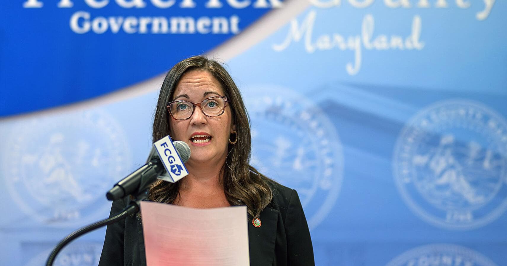 Fitzwater reverses course on freeing rural land for data ...