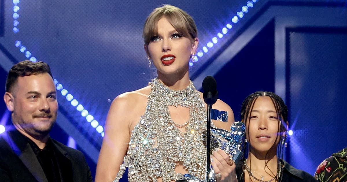 Taylor Swift Hidden Message Theory Sparks Massive Fan Frenzy as ...