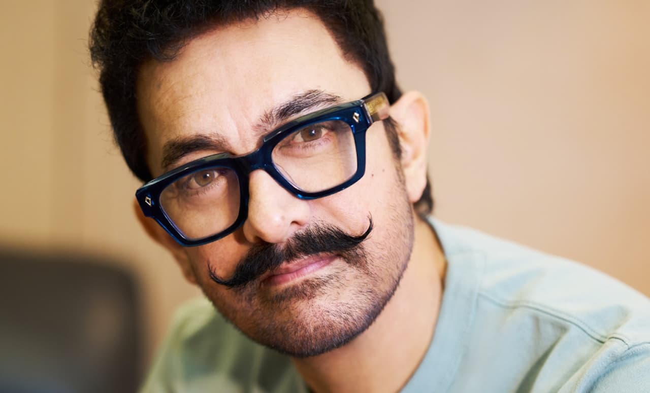 Aamir Khan and Goodness Gracious Me reunion headline ...
