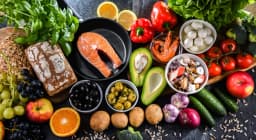 Eating through perimenopause