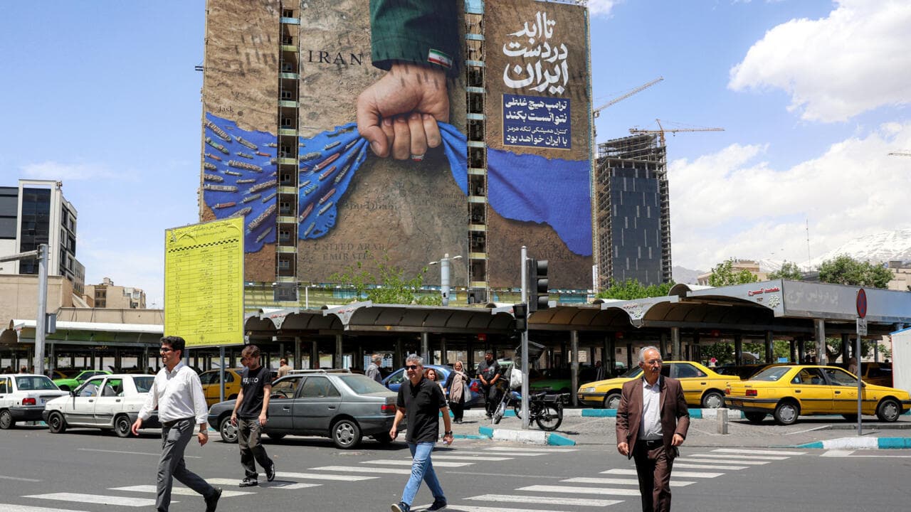 Oil falls, Asian stocks climb on hopes of US-Iran Hormuz deal