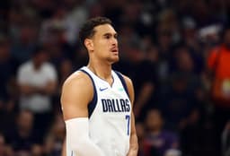 Mavericks Update: Dwight Powell Return Still Alive Despite ...