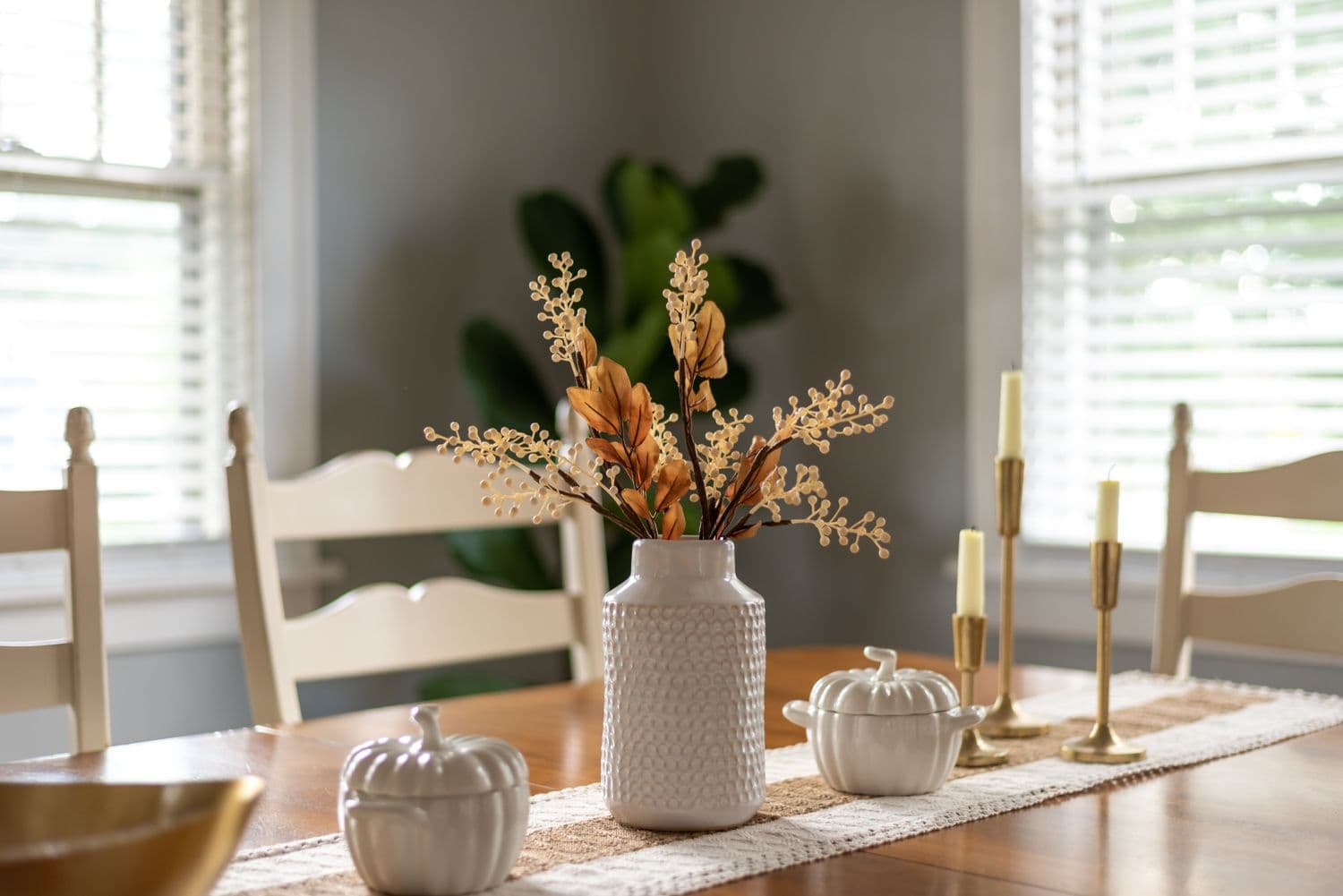 6 Expert Tips For Keeping Family Clutter In Check This Fall