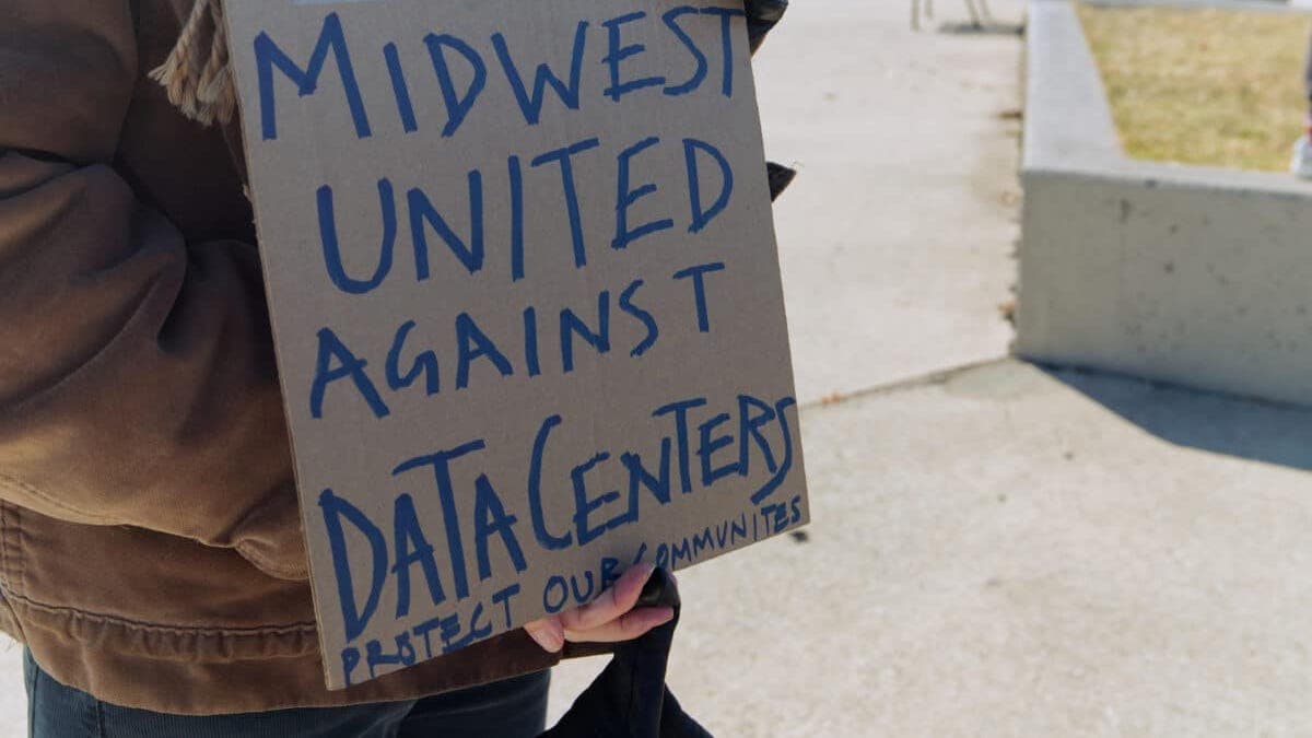 Data Centers Divide Democrats in Michigan Primary