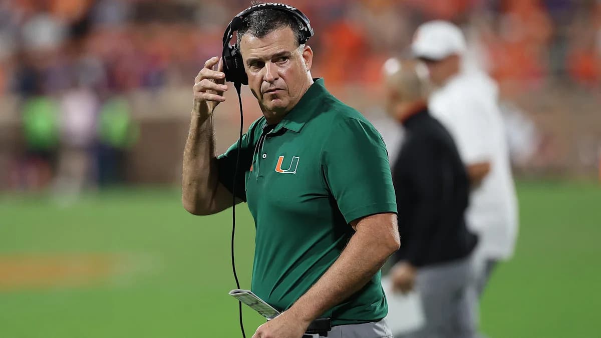Miami Hurricanes move up in the polls after bye week