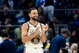 Stephen Curry to Receive Historic Hall of Fame Exhibit ...