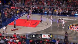 @WNBA: The mid-range jumper is good for Caitlin Clark as she comes off the Boston screen ⚡️

GSV-IND | USA ...