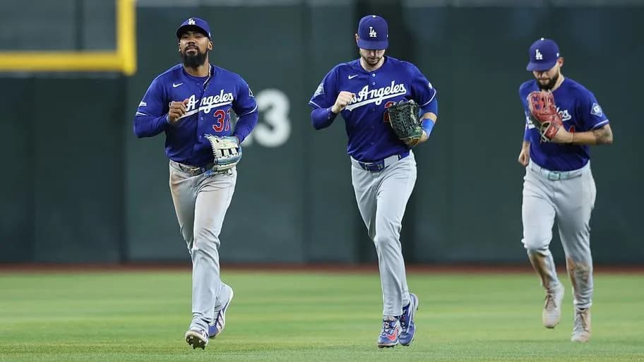 Struggling Dodgers Outfielder Told Dave Roberts to Bench Him