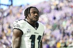 Patriots could ease AJ Brown pressure by adding budding WR