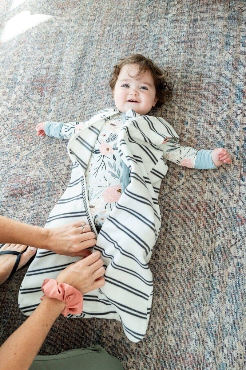 Are Sleep Sacks Safe for Babies? What Parents Should ...