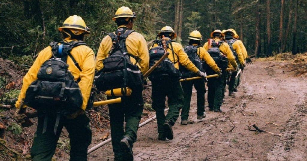 Mexican Firefighters Join British Columbia Wildfire Fight After 20,000 Evacuate
