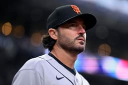 Giants’ Beleaguered Skipper Tony Vitello Offers 5-Word Response On NCAA Return Calls