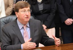 Gov. Reeves announces office, website for $206M rural health initiative - SuperTalk Mississippi