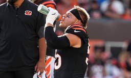 Dallas Cowboys agree huge trade for rival's defensive captain just hours before the NFL deadline