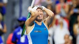Aggressive yet calm, Alexandrova pulls off upset win over No. 1 ...